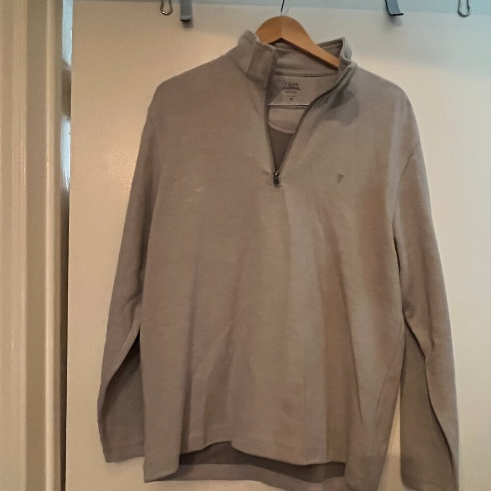 Izod Zipper Collar Gray Soft Sweatshirt (NWT Size Medium)